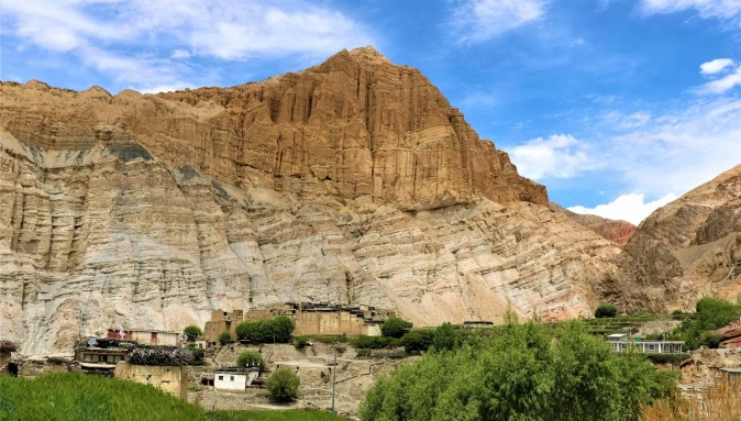 Upper Mustang Trek – 13 Day Itinerary, Cost & Permits